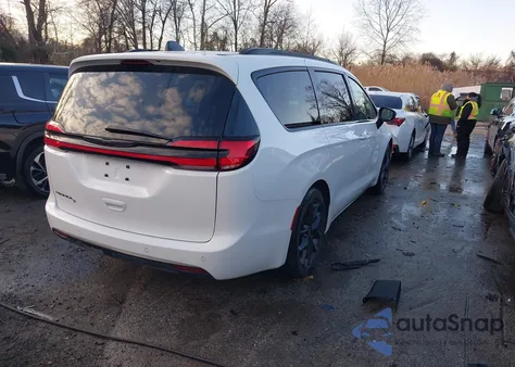 2024 Chrysler Pacifica Touring L z USA, uszkodzony, nr VIN 2C4RC1BGXRR117294